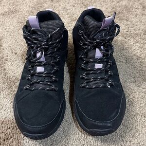 Skechers Black & Purple Hiking Boots Women’s 9
